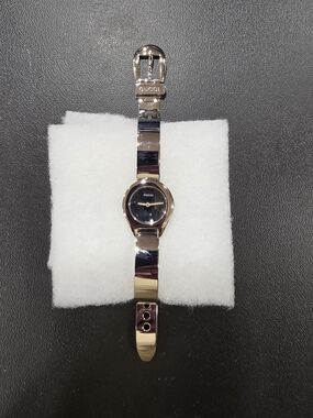 Gucci 6700L Women's Stainless Steel Mirror Bangle Watch EUC